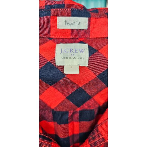 J. Crew pullover red plaid women's shirt small - Picture 3 of 5